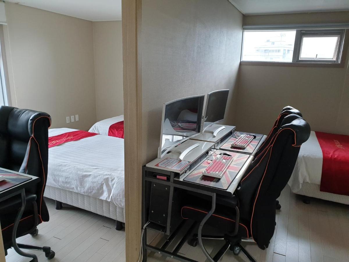 R&T Hotel Jeju Exterior photo